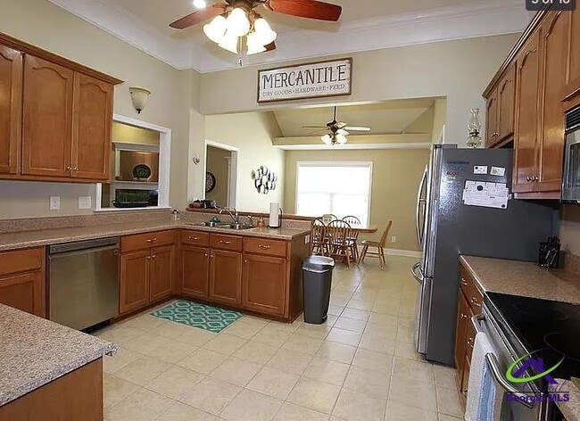 Building Photo - 139 Addington Dr