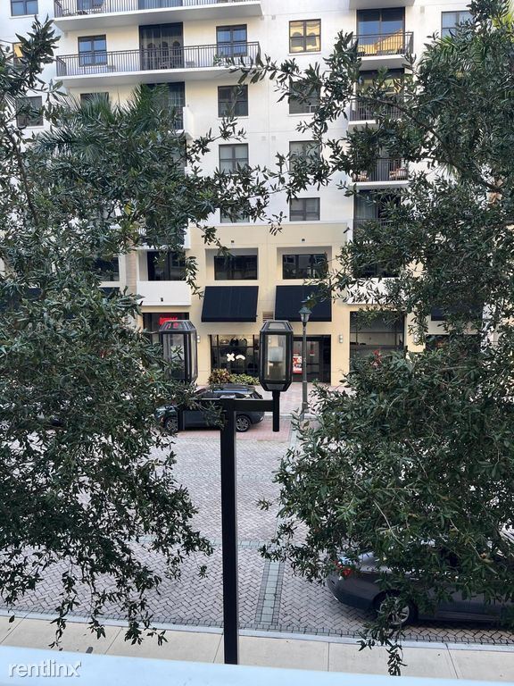 Building Photo - 2 br, 2 bath House - 99 SE Mizner Blvd Apt...