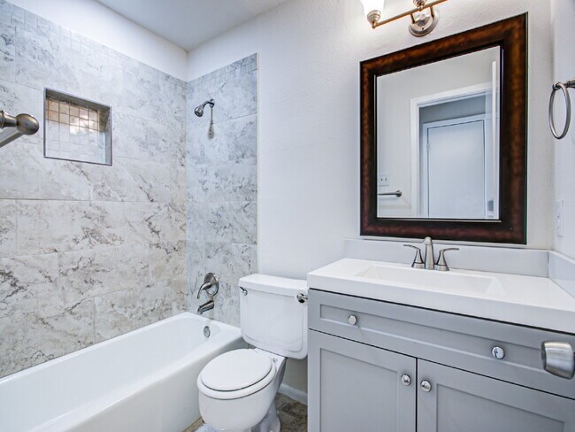 Building Photo - Beautifully Remodeled 2-Story Home with Primary Suite Downstairs – Move-In Ready!