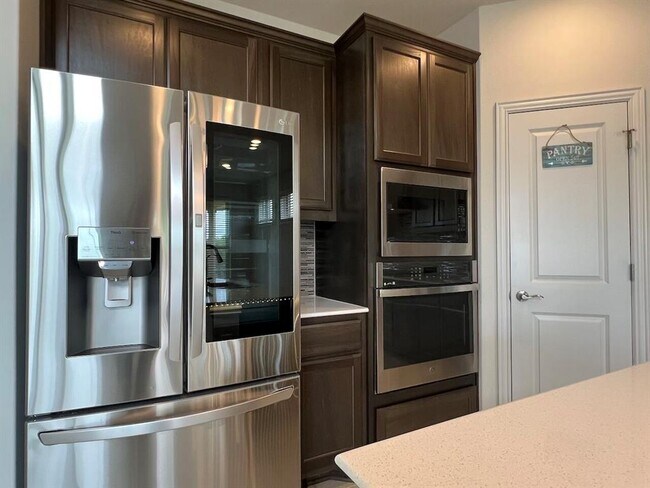 Building Photo - 2018 Matlock Cir