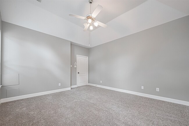 Building Photo - 223 Owens Park Dr