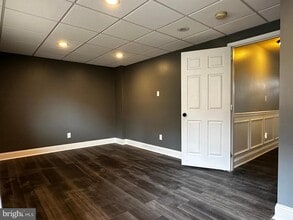 Building Photo - 2732 Shelburne Rd