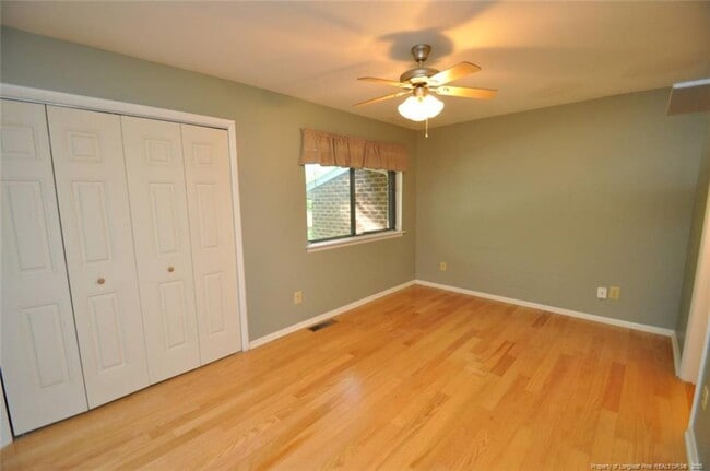 Building Photo - 1133 Schaub Dr