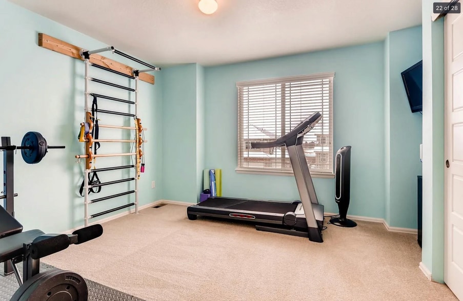 Building Photo - 12932 Norway Maple St