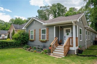 Building Photo - 1580 Pineview Terrace SW