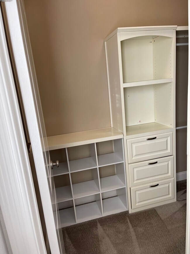 Building Photo - Exquisite 5-Bedroom, 3.5-Bath Home in Coveted Morgan Hill Estates