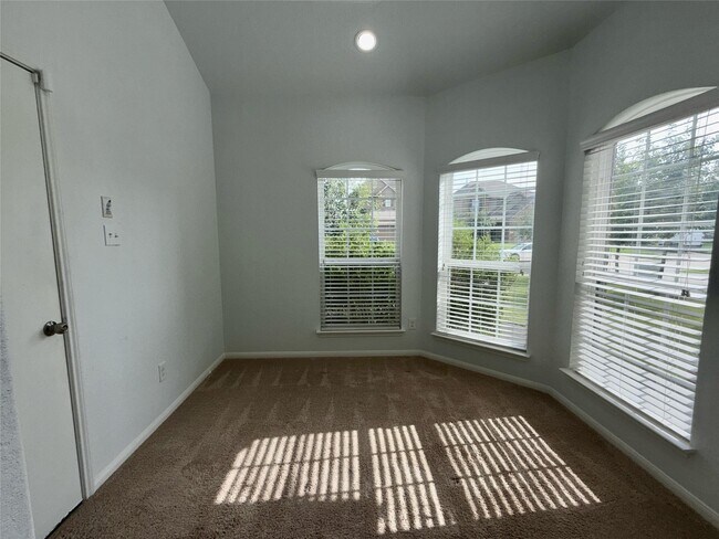 Building Photo - 2623 Hunters Side Trl