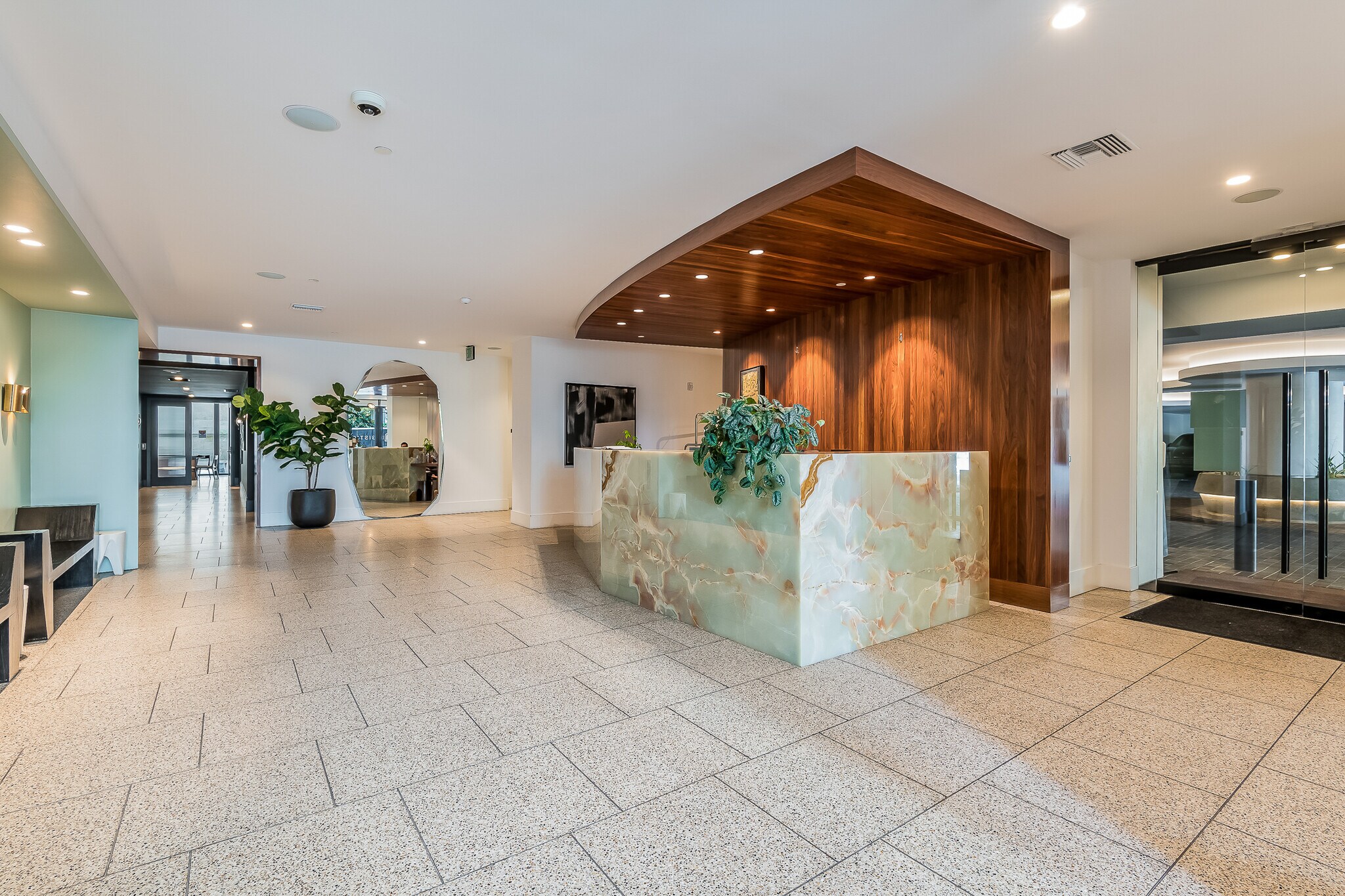 Building Photo - 10777 Wilshire Blvd