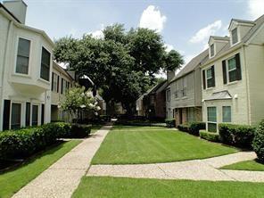 Building Photo - 13070 Trail Hollow Dr