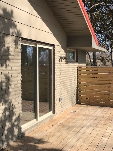 Building Photo - Lake Elmdale Escape