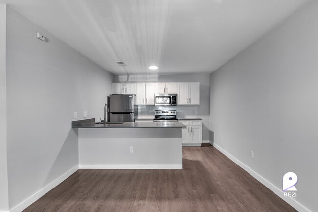 Building Photo - 1714 Patton Ln