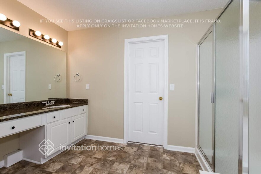 Building Photo - 6432 Tunston Ln