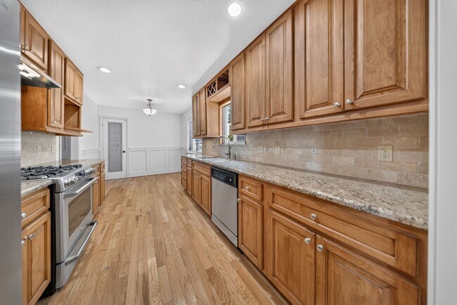 Building Photo - 5715 E 64th St