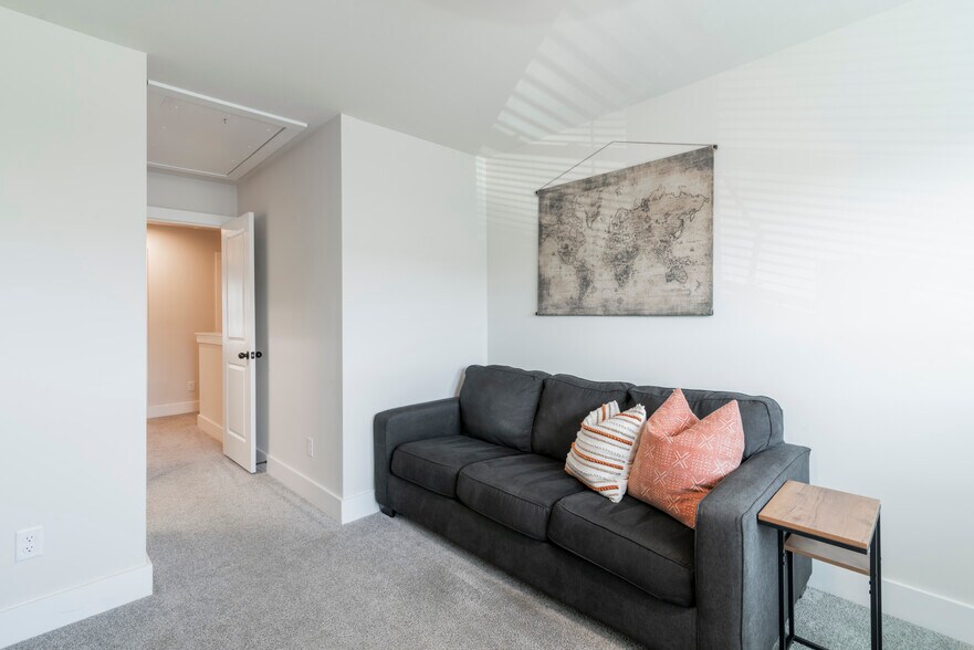 Building Photo - 1673 Unison Dr