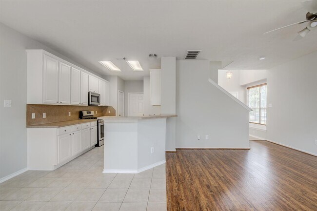 Building Photo - 58 S Burberry Park Cir