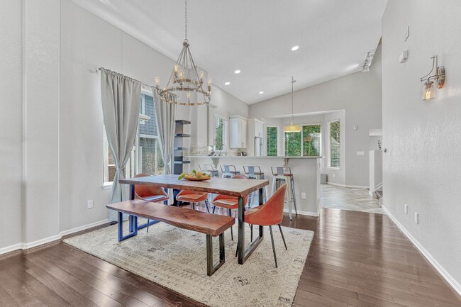 Building Photo - 10566 Cherrybrook Cir