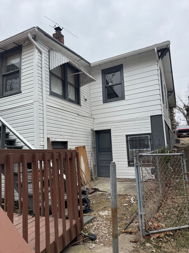 Building Photo - 3079 N 21 St