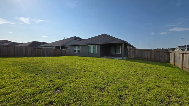 Building Photo - 15703 Majestic Evergreen Wy