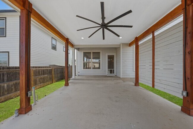 Building Photo - 9683 Shorebird Ln