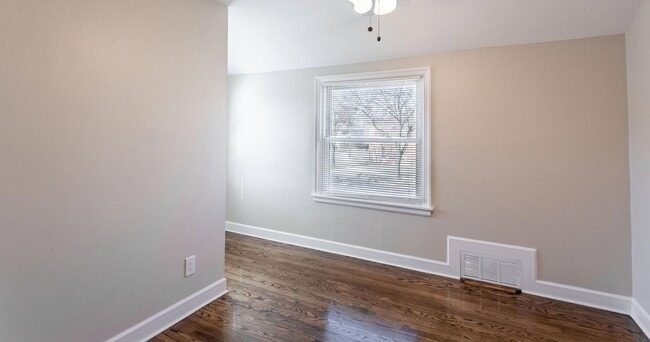 Building Photo - 2750 N 61st St