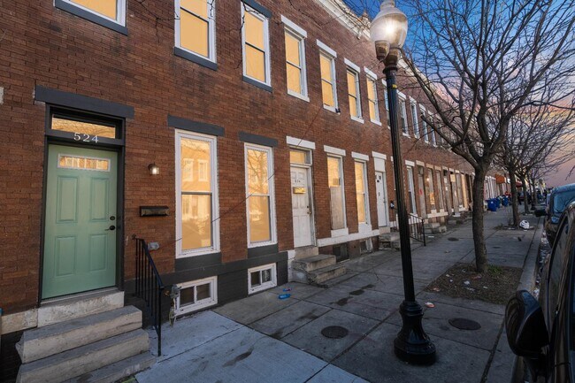 Building Photo - 524 N Pulaski St