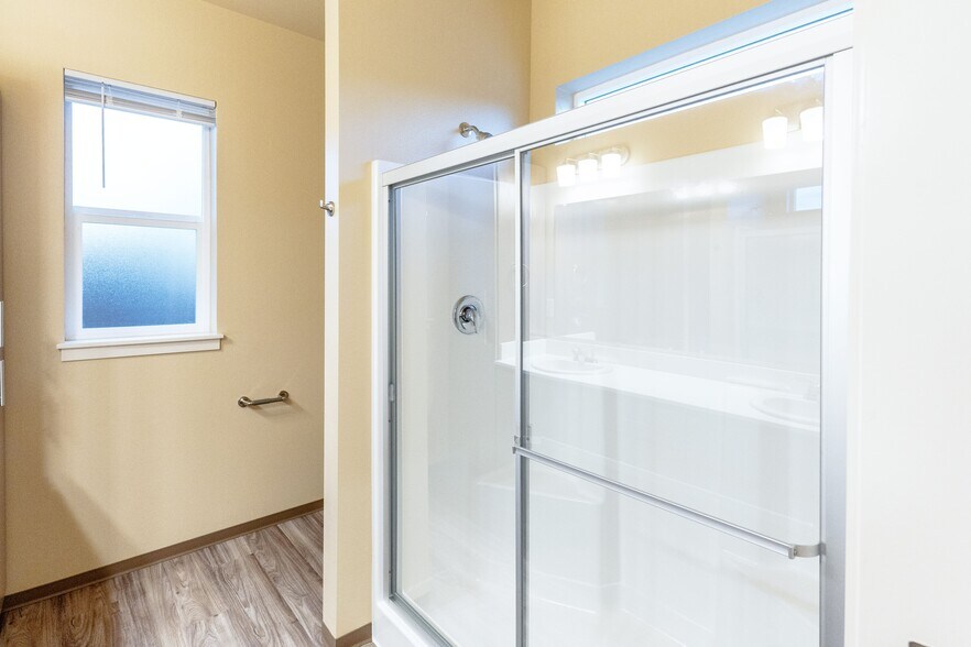 Building Photo - 5803 Joynak St S