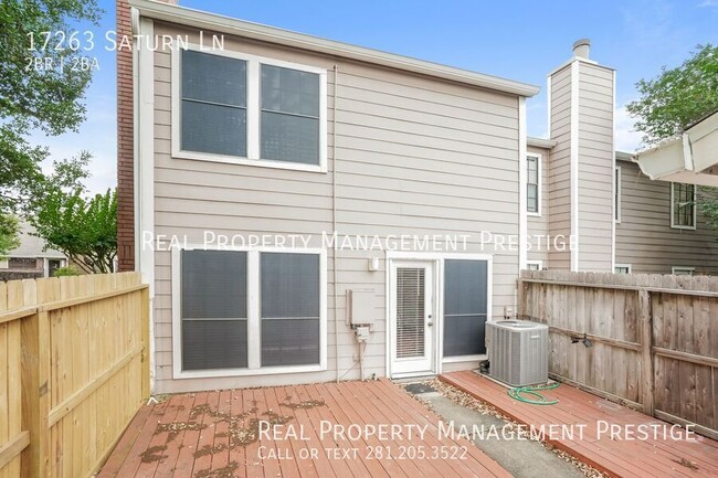 Building Photo - 17263 Saturn Ln
