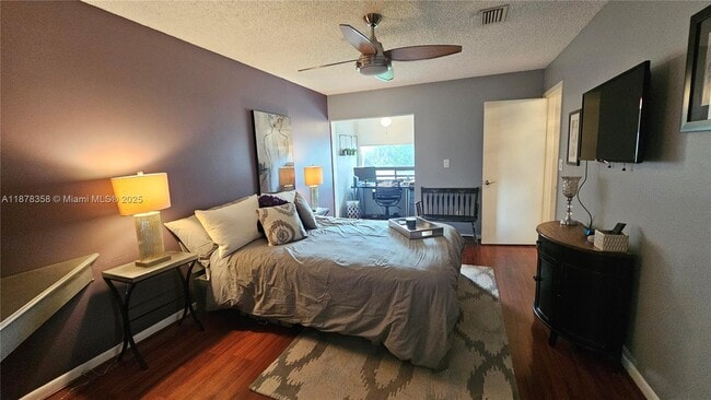 Building Photo - 3544 Magellan Cir