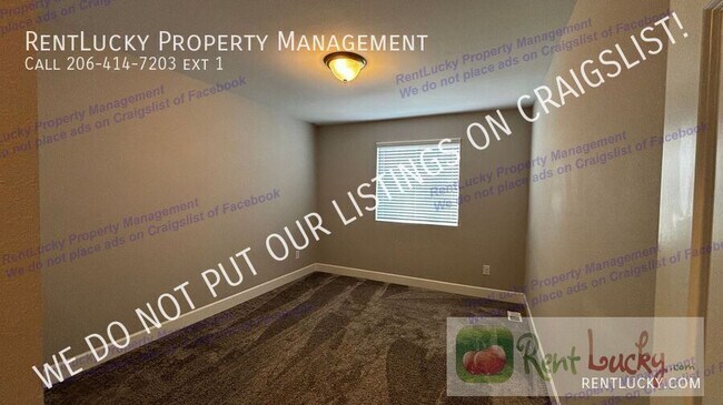 Building Photo - 14633 201st Ave E