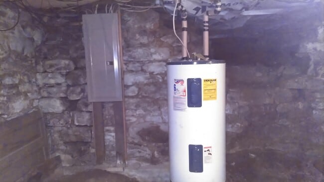 Building Photo - 135 4th St