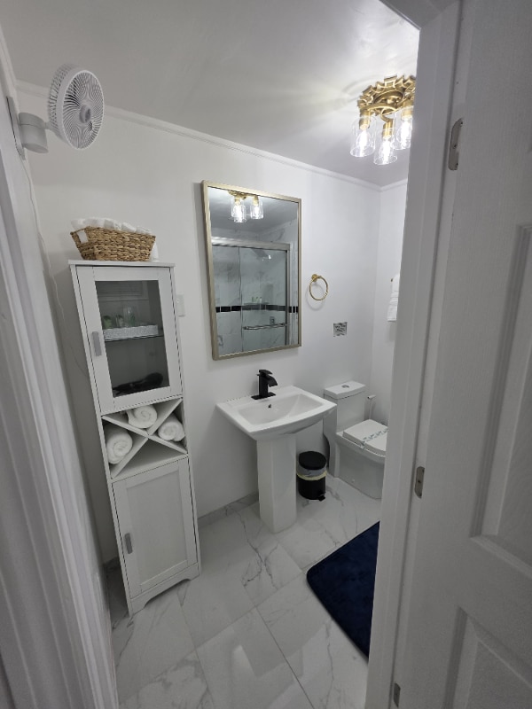 Building Photo - 4742 Blossom Dr