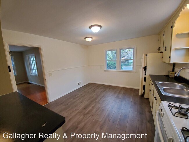 Building Photo - 3 br, 1 bath House - 313 Britton Rd