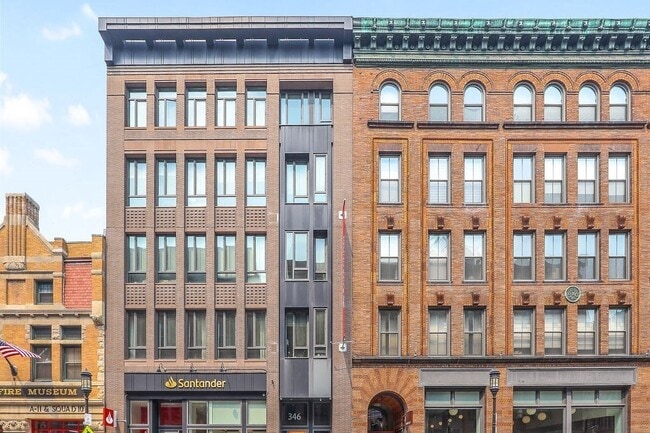 Building Photo - 346 Congress St