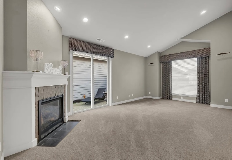 Building Photo - 2060 Lakeland Way