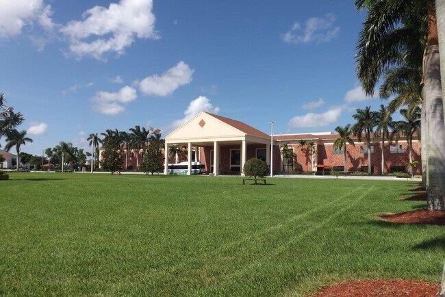 Building Photo - 4014 Cornwall Dr