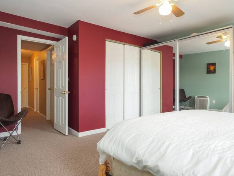 Master Bed Room Upstairs - 3732 Falls Rd