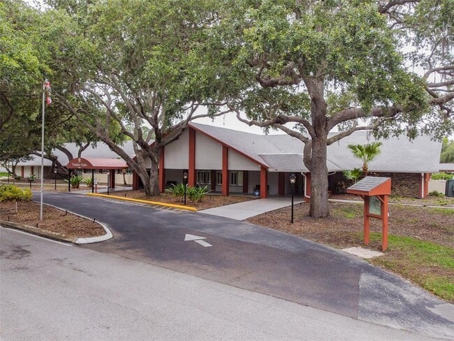 Building Photo - 8130 Braddock Cir