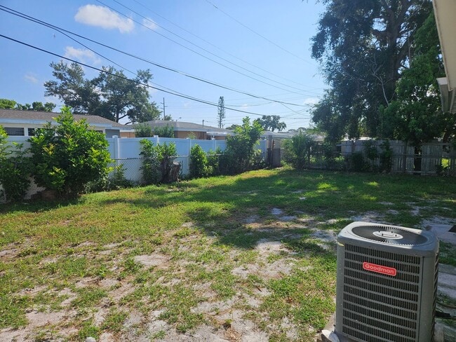 Building Photo - Block Remodeled Seminole Home
