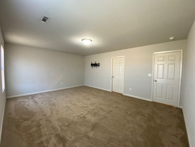 Building Photo - 2280 Centennial Valley Dr