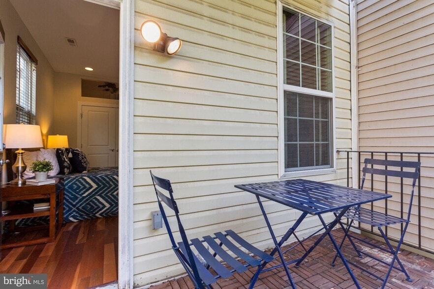 Building Photo - 1435 Euclid St NW