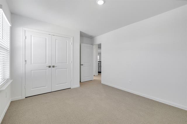 Building Photo - 2408 Acadia Dr