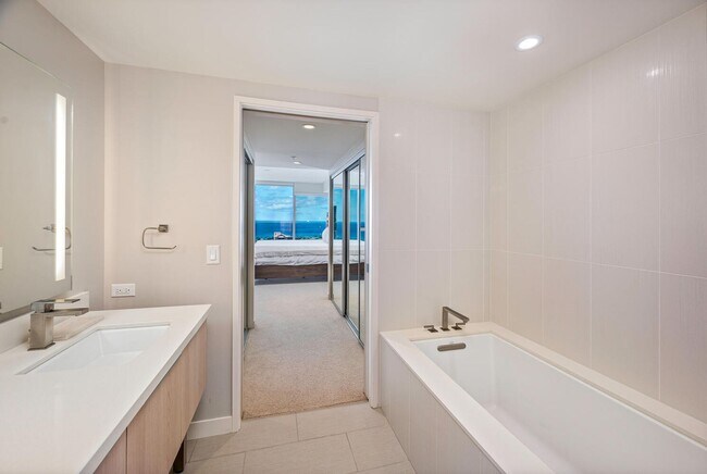 Building Photo - Symphony Honolulu - Furnished 2BR, High Floor