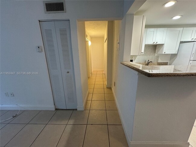 Building Photo - 8605 SW 68th Ct