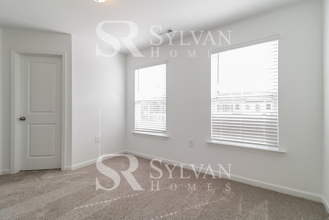 Building Photo - Coming HOME never felt so good!