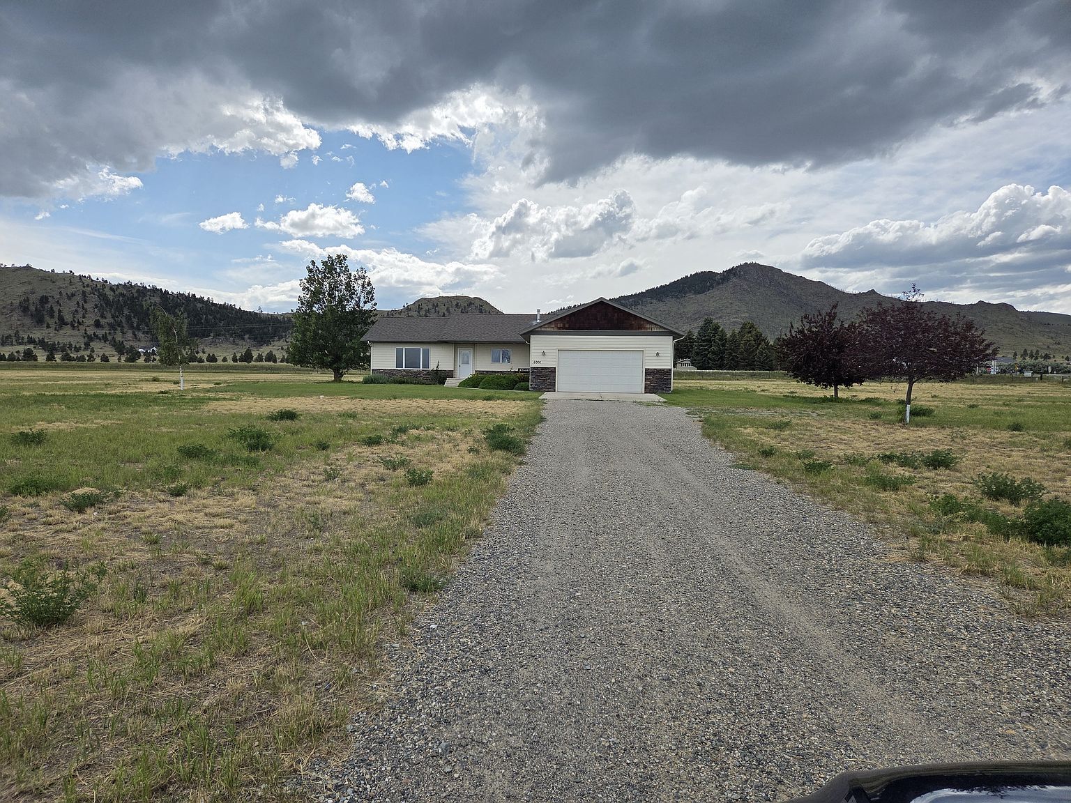 Building Photo - 6000 Greenfield Loop