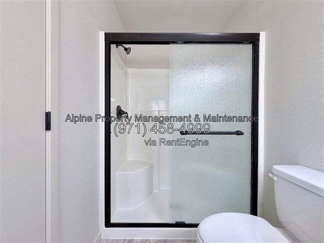 Building Photo - 13119 SW 154th Ave
