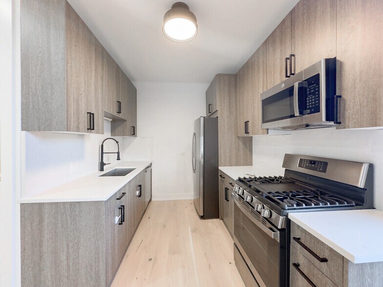 Building Photo - 2125 N Bingham St