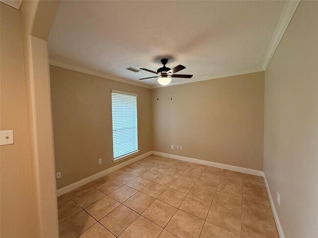 Building Photo - 18421 Sunrise Oaks Ct