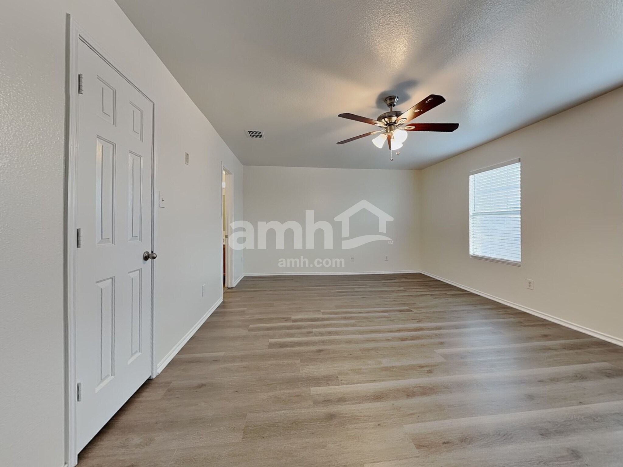 Building Photo - 10616 Park City Trl