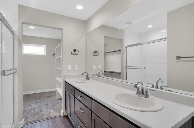 Building Photo - 3798 Venice Grove